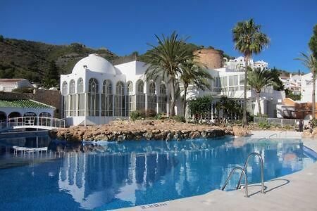 Bonito Apartamento Con Preciosas Vistas Y Piscina 네르하 외부 사진