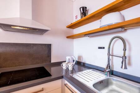 Bonito Apartamento Con Preciosas Vistas Y Piscina 네르하 외부 사진